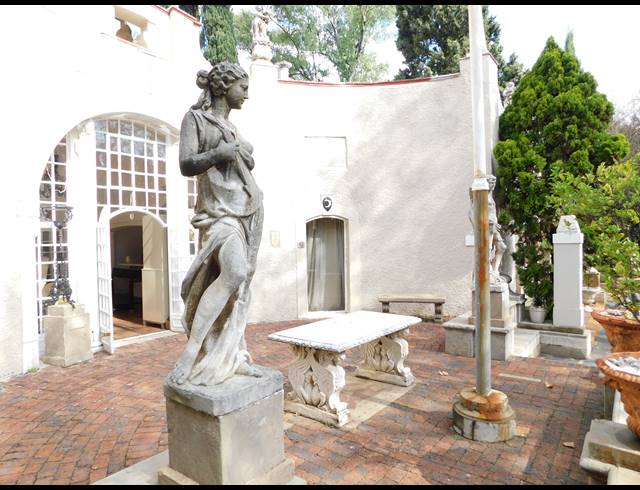 645M² OFFICE FOR SALE IN SAXONWOLD